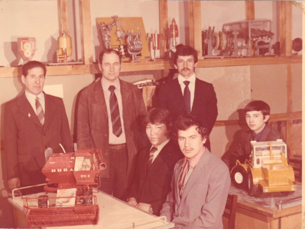 С круглой датой поздравляют Шабашвили Евгения Матвеевича благодарные ученики и коллеги 'по цеху' С круглой датой поздравляют Шабашвили Евгения Матвеевича благодарные ученики и коллеги 'по цеху'