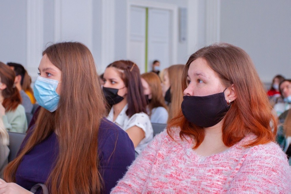 Студенты Елабужского института познакомились с лекцией о вреде наркотиков Студенты Елабужского института познакомились с лекцией о вреде наркотиков