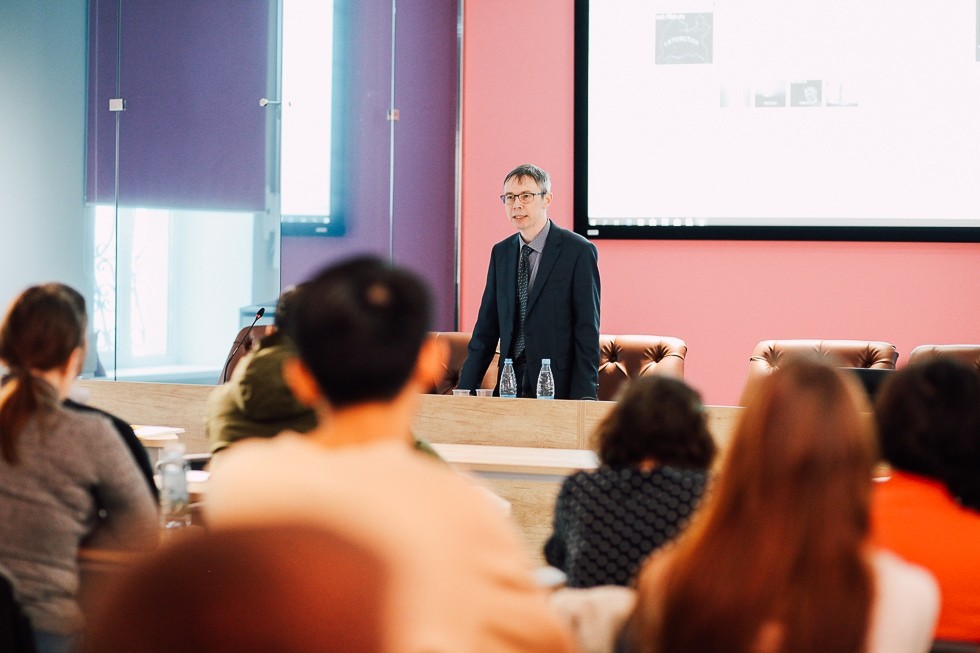 22 февраля 2020 года на базе Института международных отношений Казанского (Приволжского) федерального университета завершила работу Международная научно-практическая конференция 'Школа молодых ученых-исследователей всемирного культурного наследия, посвященная 100-летию ТАССР' 22 февраля 2020 года на базе Института международных отношений Казанского (Приволжского) федерального университета завершила работу Международная научно-практическая конференция 'Школа молодых ученых-исследователей всемирного культурного наследия, посвященная 100-летию ТАССР'