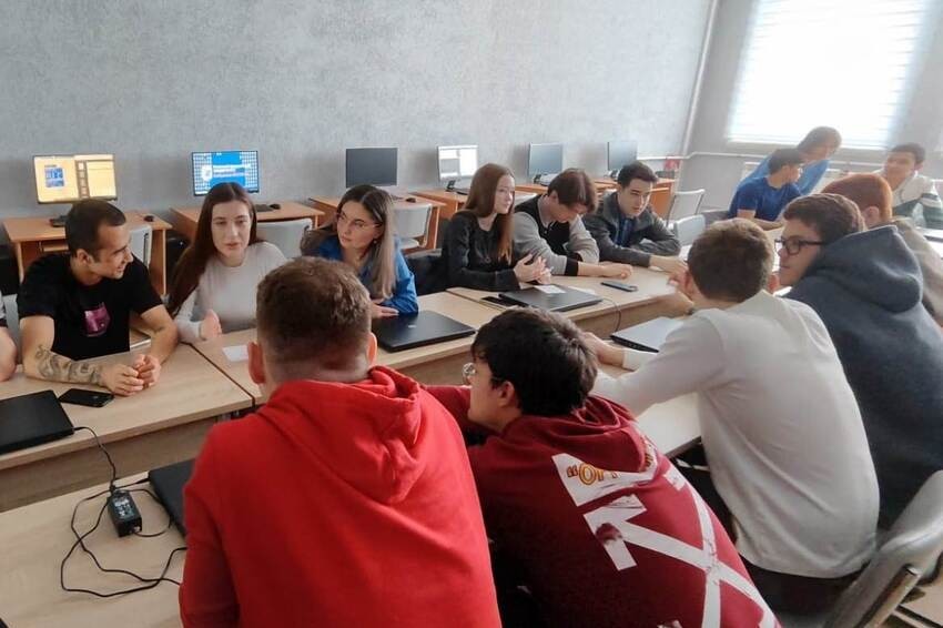 'Путешествие в космос': квиз ко Дню космонавтики прошел в Елабужском институте КФУ 'Путешествие в космос': квиз ко Дню космонавтики прошел в Елабужском институте КФУ