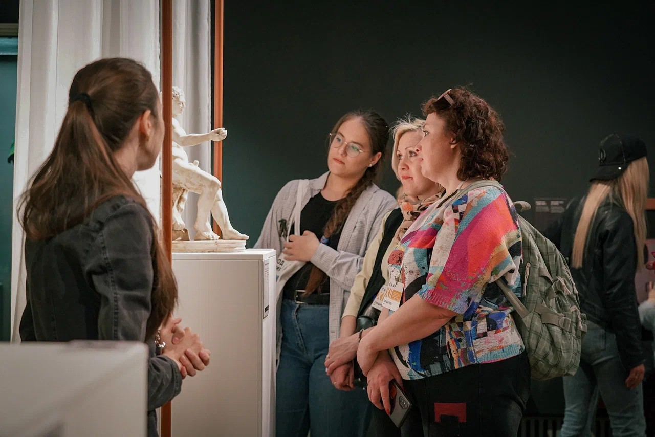 Завершила работу конференция 'Историко-культурное наследие как потенциал развития туристско-рекреационной сферы' Завершила работу конференция 'Историко-культурное наследие как потенциал развития туристско-рекреационной сферы'