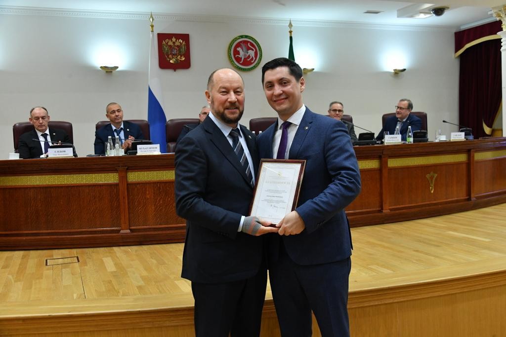 Поздравляем доцента ВШИЯиП с высокими наградами! Поздравляем доцента ВШИЯиП с высокими наградами!