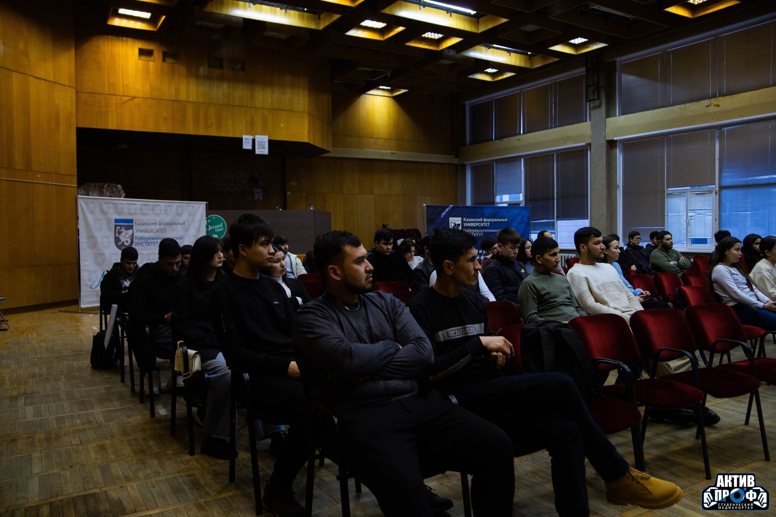 Встреча с иностранными студентами: важные аспекты жизни и обучения в институте Встреча с иностранными студентами: важные аспекты жизни и обучения в институте