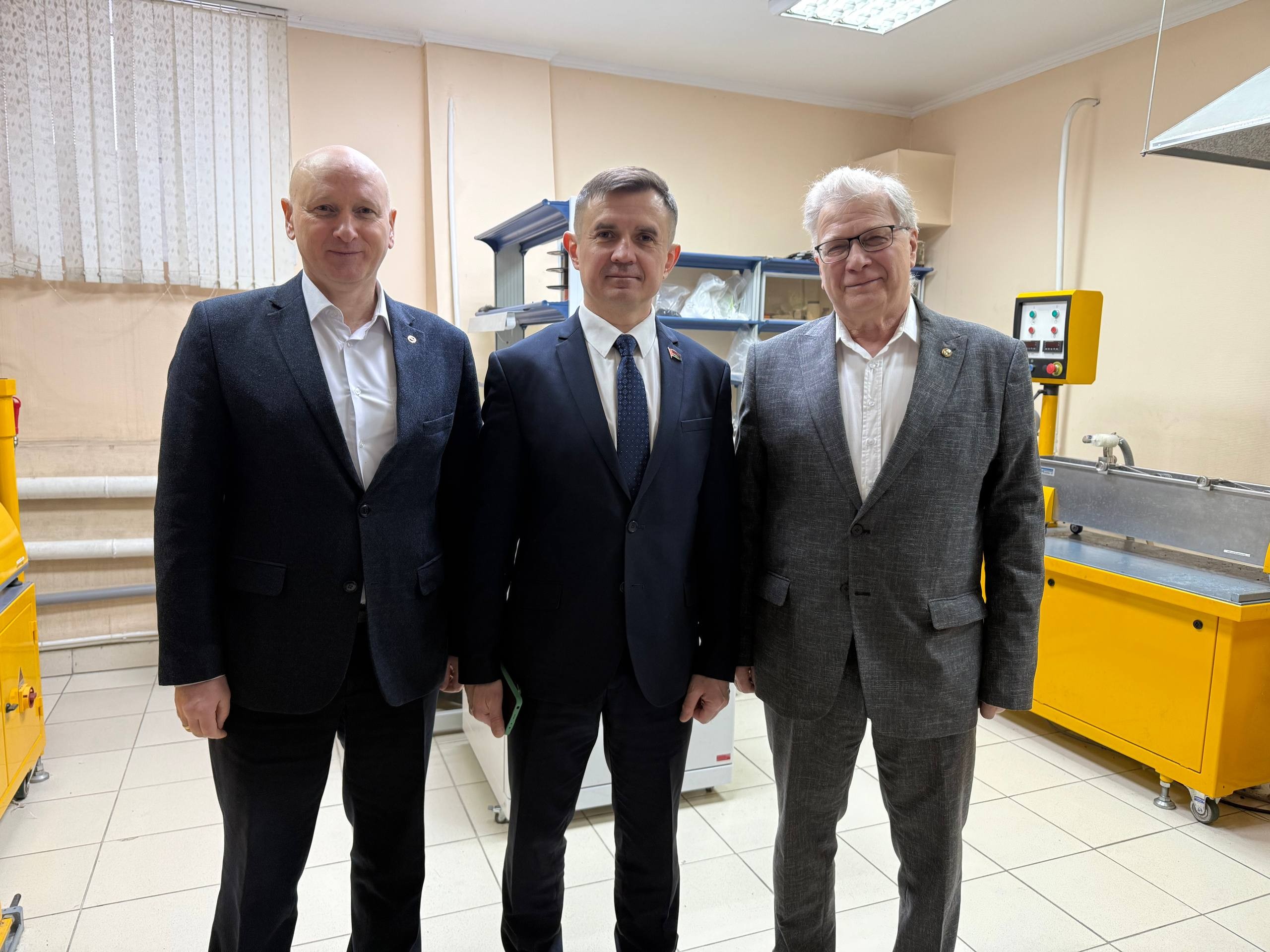 Визит ректора БГТУ в Химический институт Визит ректора БГТУ в Химический институт