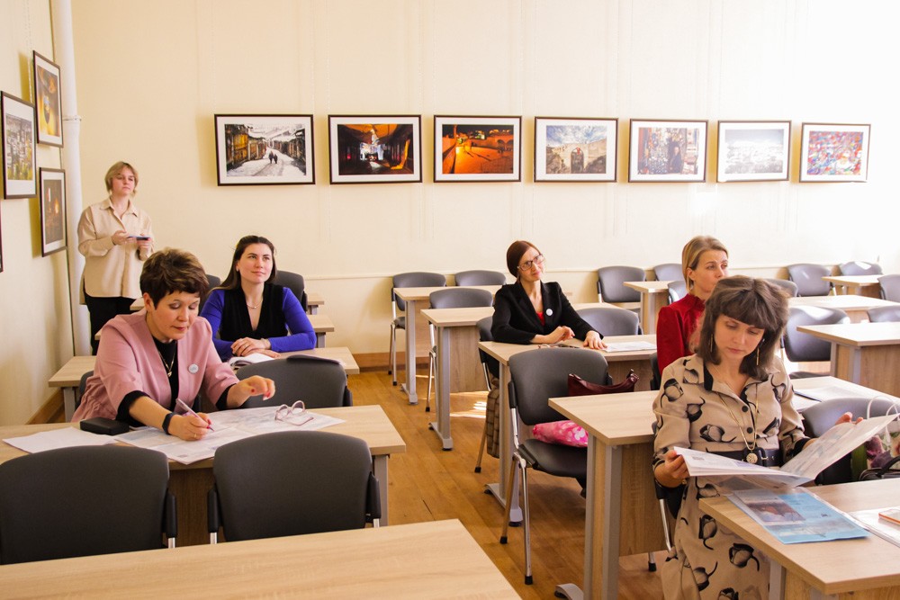 �� ���������� ��������� ������������ ���������-������������ ���������: ������� � ��������������