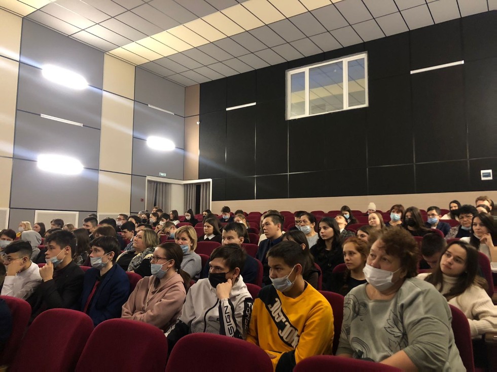 Представители ИФМК встретились с выпускниками школ Черемшанского района РТ