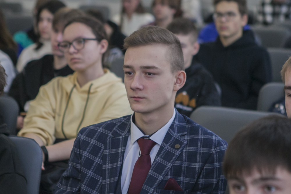 �������������� �����: ������� � �������� ������