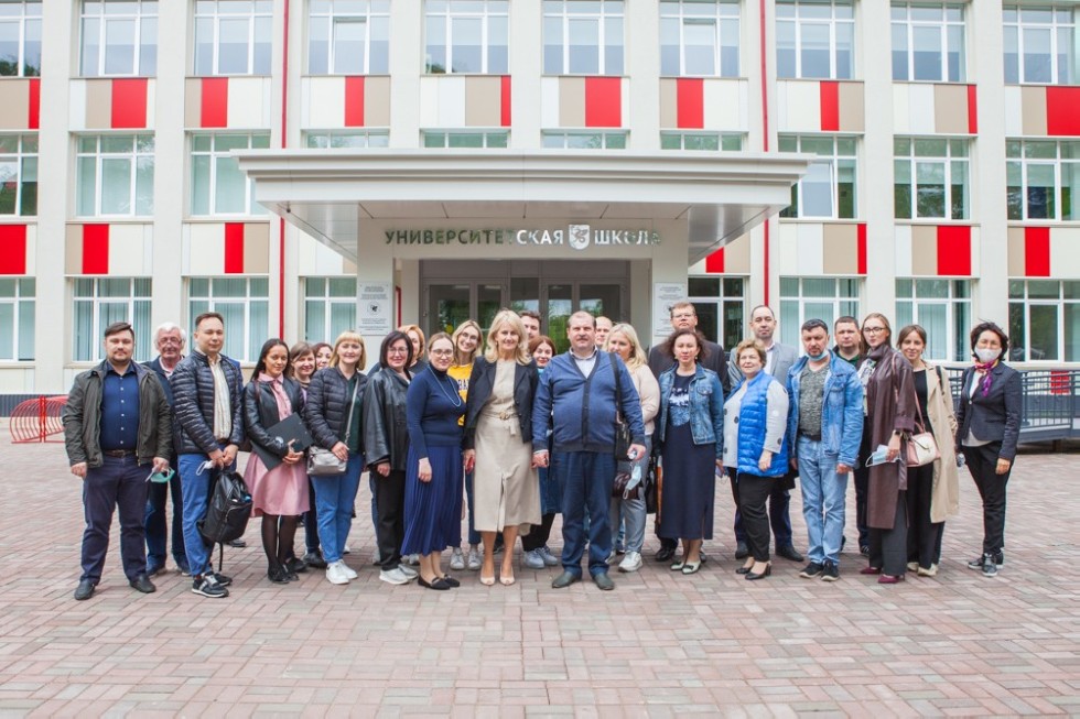 Ilshat Gafurov opened the presentation of Student Scientific Classes at the Elabuga Institute