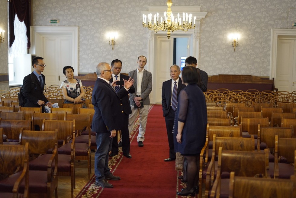 Delegation of Guangdong University of Foreign Studies ,Guangdong University of Foreign Studies, Guangdong Institute for International Strategies