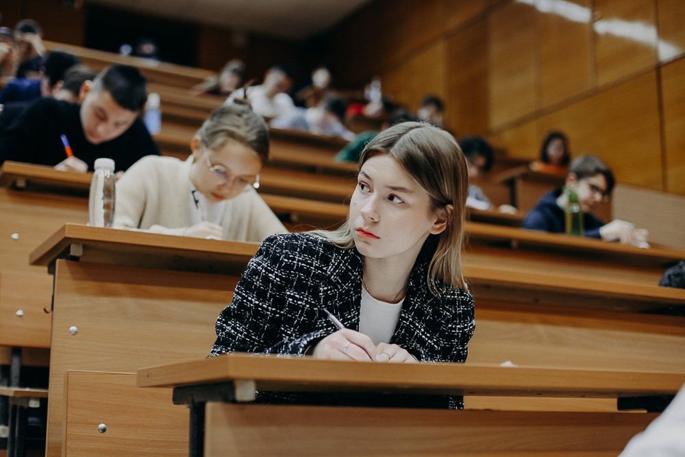 1 ������� ���������� ��������������� ���������� ��������� ��� �� �������.