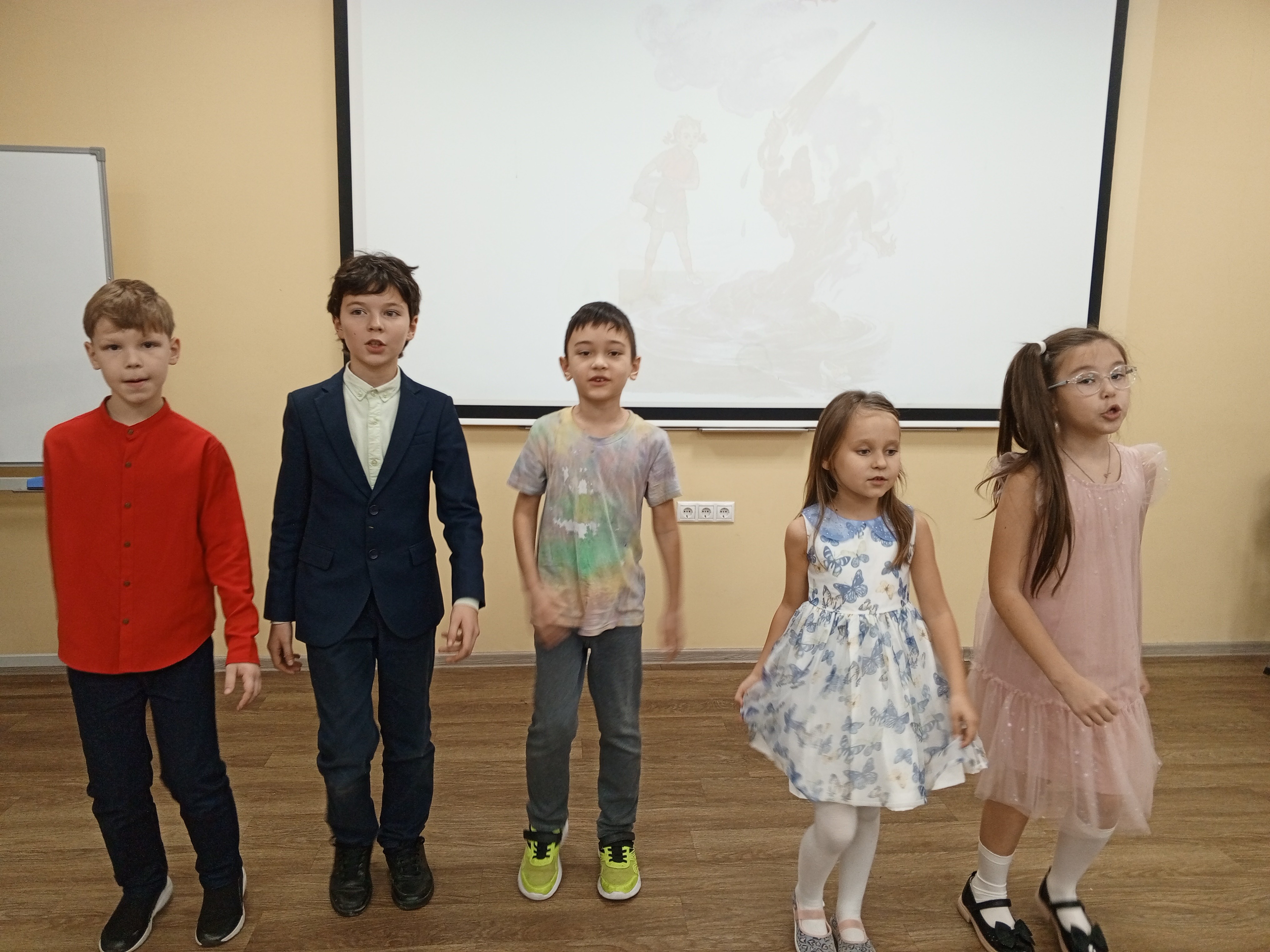 В детском театре КФУ 'Радуга' прошла репетиция спектакля В детском театре КФУ 'Радуга' прошла репетиция спектакля