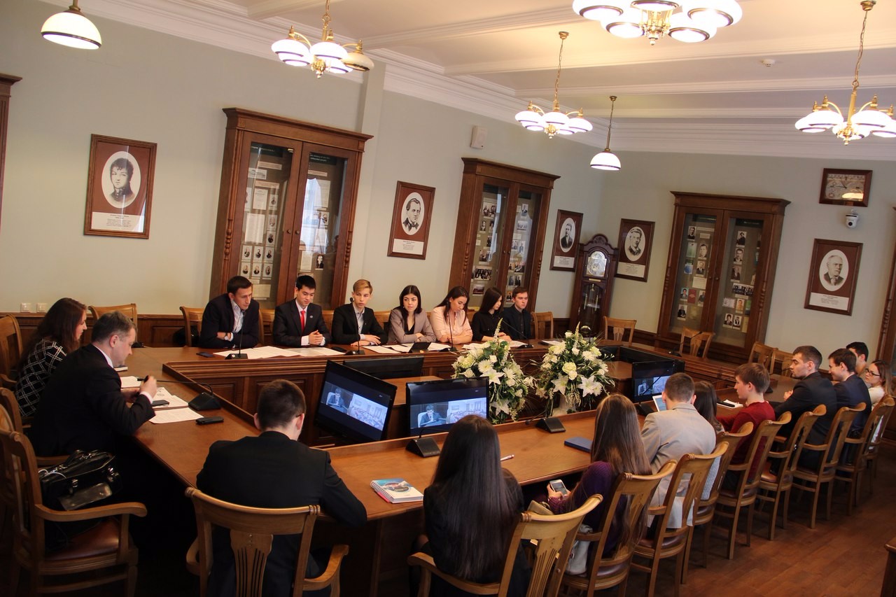 Видеоконференция: студенты обсудили проблемы правового регулирования в спортн Видеоконференция: студенты обсудили проблемы правового регулирования в спортн