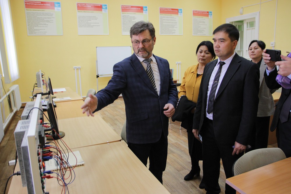 � ���������� �������� ��� ������� ��������� ��������-���������� �������������� ������������ ����� �. �������� (�. ��)