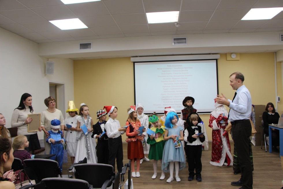 Юные актеры детского театра КФУ 'Радуга' - Победители Конкурса 'Золотая маска' Юные актеры детского театра КФУ 'Радуга' - Победители Конкурса 'Золотая маска'