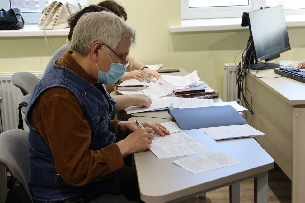 ДОСТОЙНАЯ СМЕНА ДОСТОЙНАЯ СМЕНА