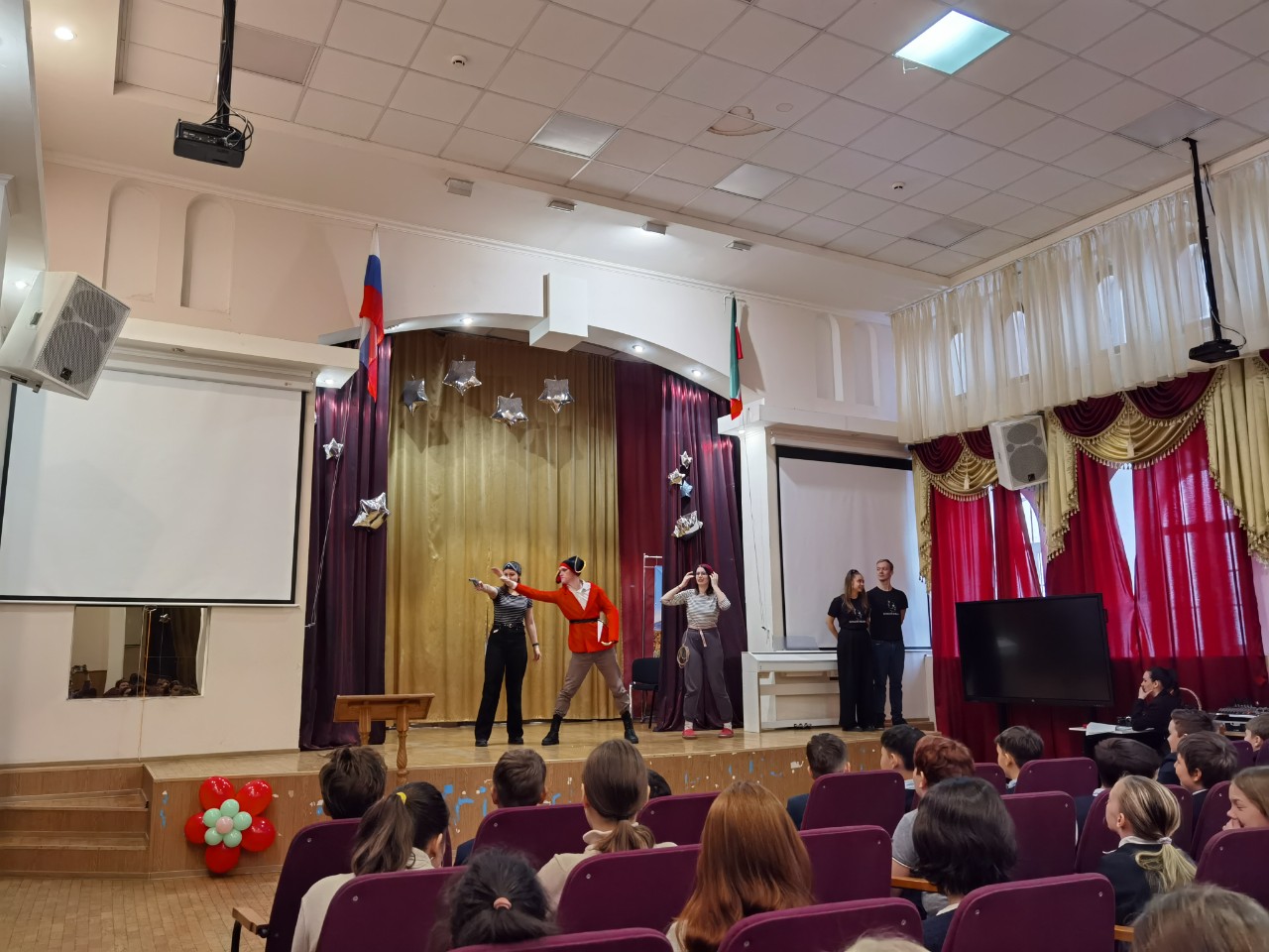 ������������������ ������������ ������� Linguo Drama.