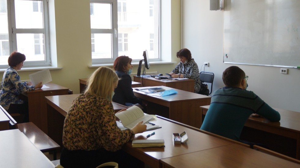 �������������  ������-������������ �����������, ����������� 100-����� �� ��� �������� ��������� ��� ���������