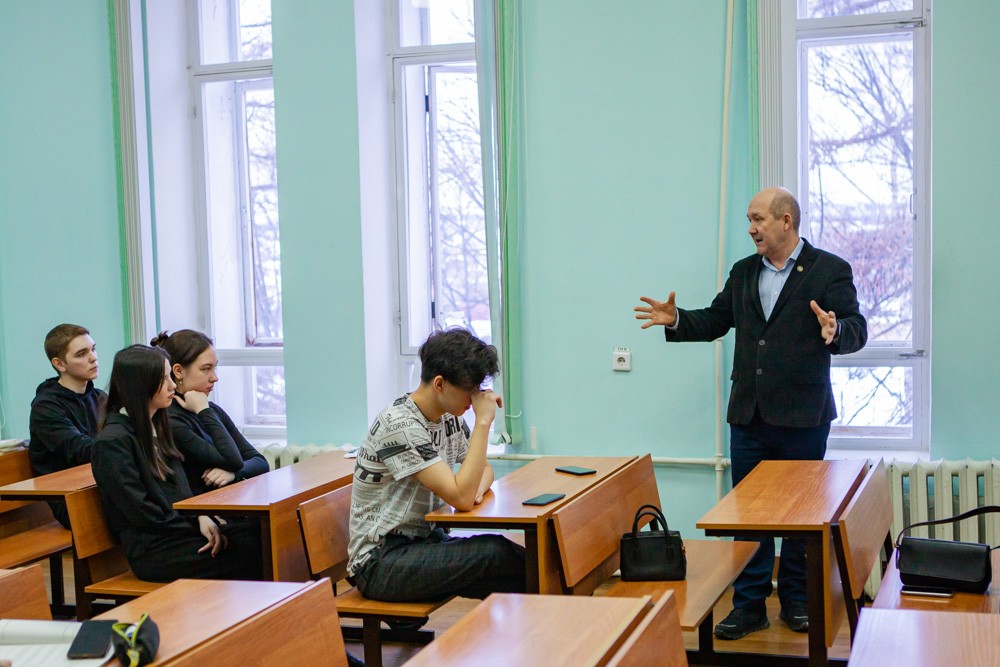 Занятия психолого-педагогических классов прошли в Елабужском институте КФУ Занятия психолого-педагогических классов прошли в Елабужском институте КФУ