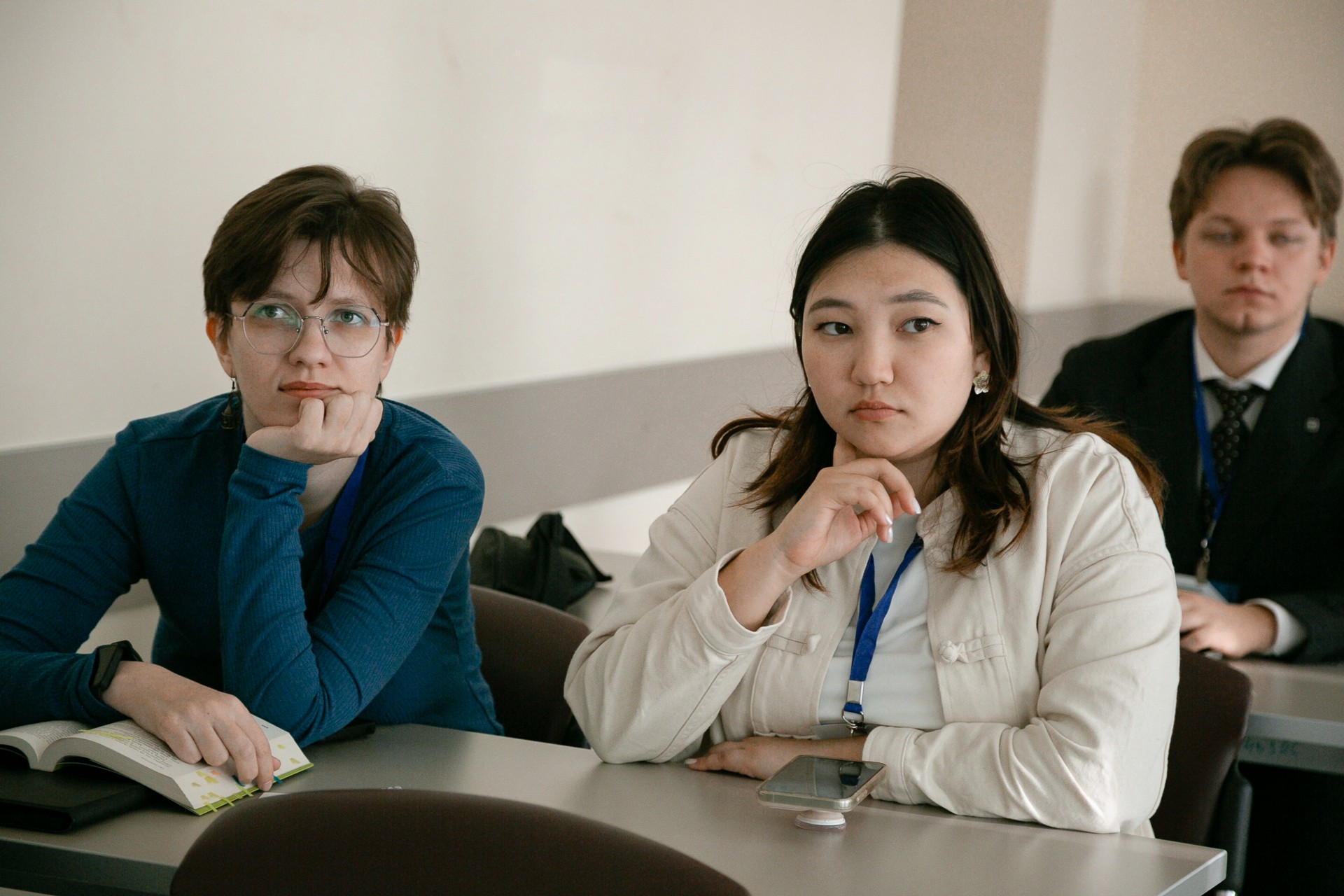 ������-�����