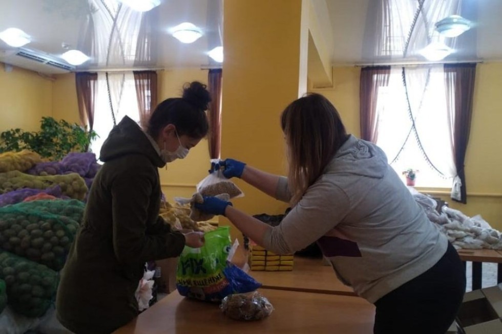 Десятки организаций Татарстана поддержали благотворительную акцию Елабужского института КФУ Десятки организаций Татарстана поддержали благотворительную акцию Елабужского института КФУ