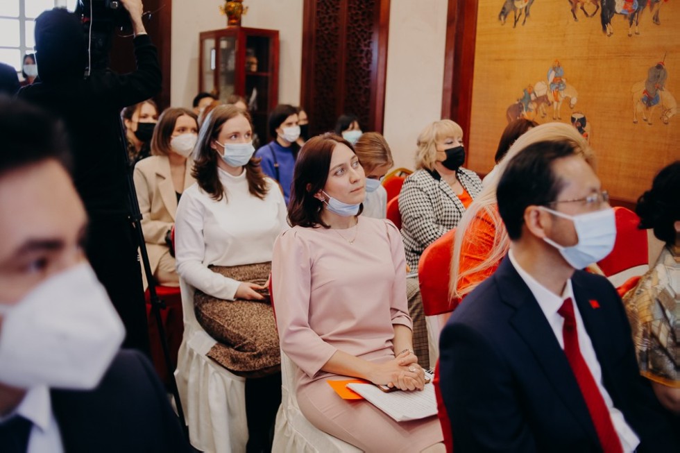 ���� ���������� ����� ������������� � ����������� ����������� ���