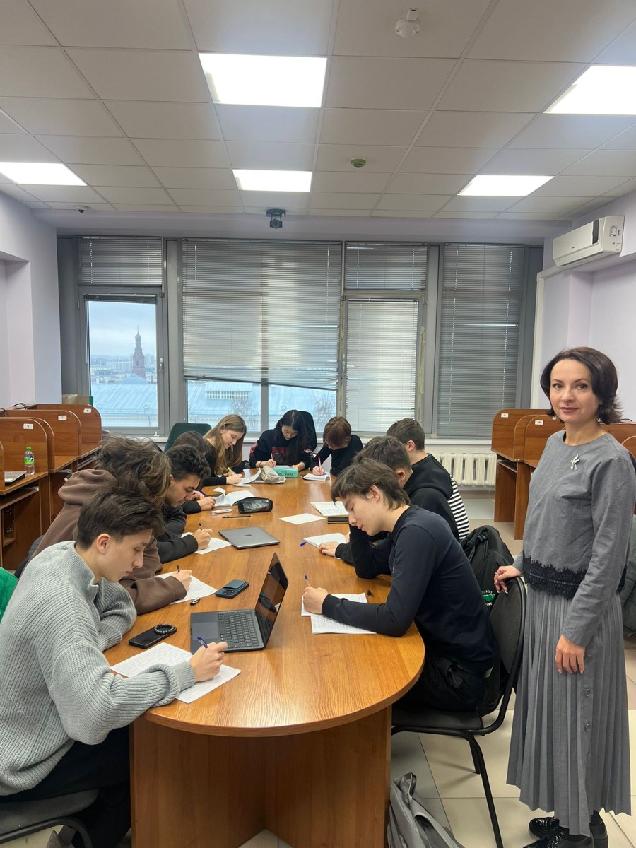 УЧИМСЯ МЫСЛИТЬ И ПИСАТЬ НА АНГЛИЙСКОМ ЯЗЫКЕ УЧИМСЯ МЫСЛИТЬ И ПИСАТЬ НА АНГЛИЙСКОМ ЯЗЫКЕ