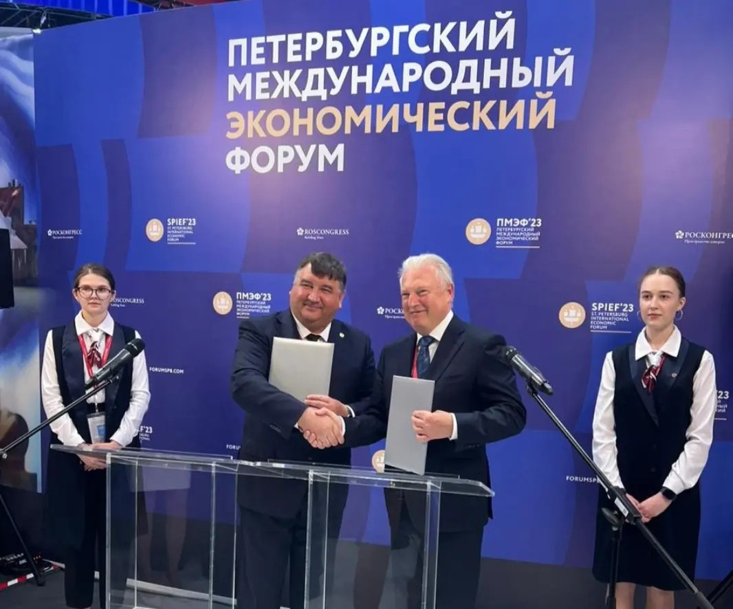 На полях Петербургского международного экономического форума было подписано соглашение о сотрудничестве между Казанским федеральным университетом и Санкт-Петербургским государственным экономическим университетом На полях Петербургского международного экономического форума было подписано соглашение о сотрудничестве между Казанским федеральным университетом и Санкт-Петербургским государственным экономическим университетом