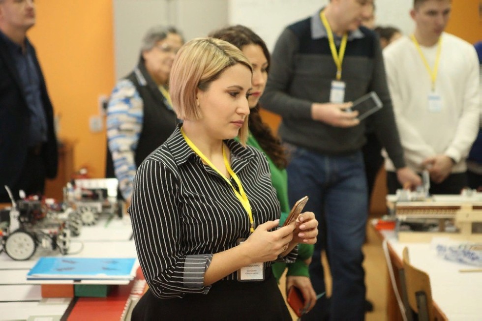 В Елабужском институте КФУ прошёл пресс-тур с участием представителей СМИ и блогеров В Елабужском институте КФУ прошёл пресс-тур с участием представителей СМИ и блогеров