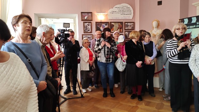 Вальс жизни в доме Левушки Толстого Вальс жизни в доме Левушки Толстого