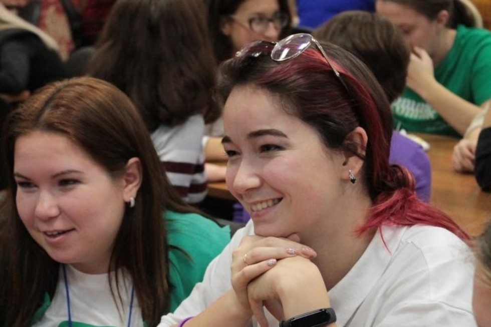 Студенты Елабужского института КФУ заняли II место во Всероссийском конкурсе студентов педагогических направлений подготовки 'Учитель нового поколения' Студенты Елабужского института КФУ заняли II место во Всероссийском конкурсе студентов педагогических направлений подготовки 'Учитель нового поколения'