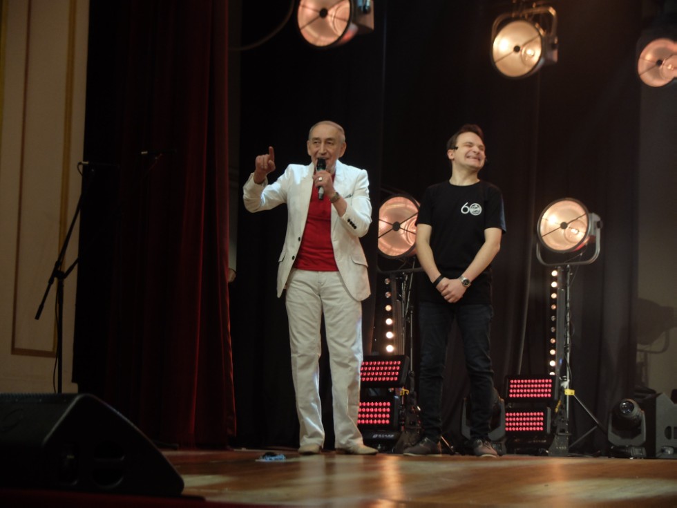 �������� ��� ��������� ���� 60-�����. �������� ��� ��� �� ����������� 94 ���������.