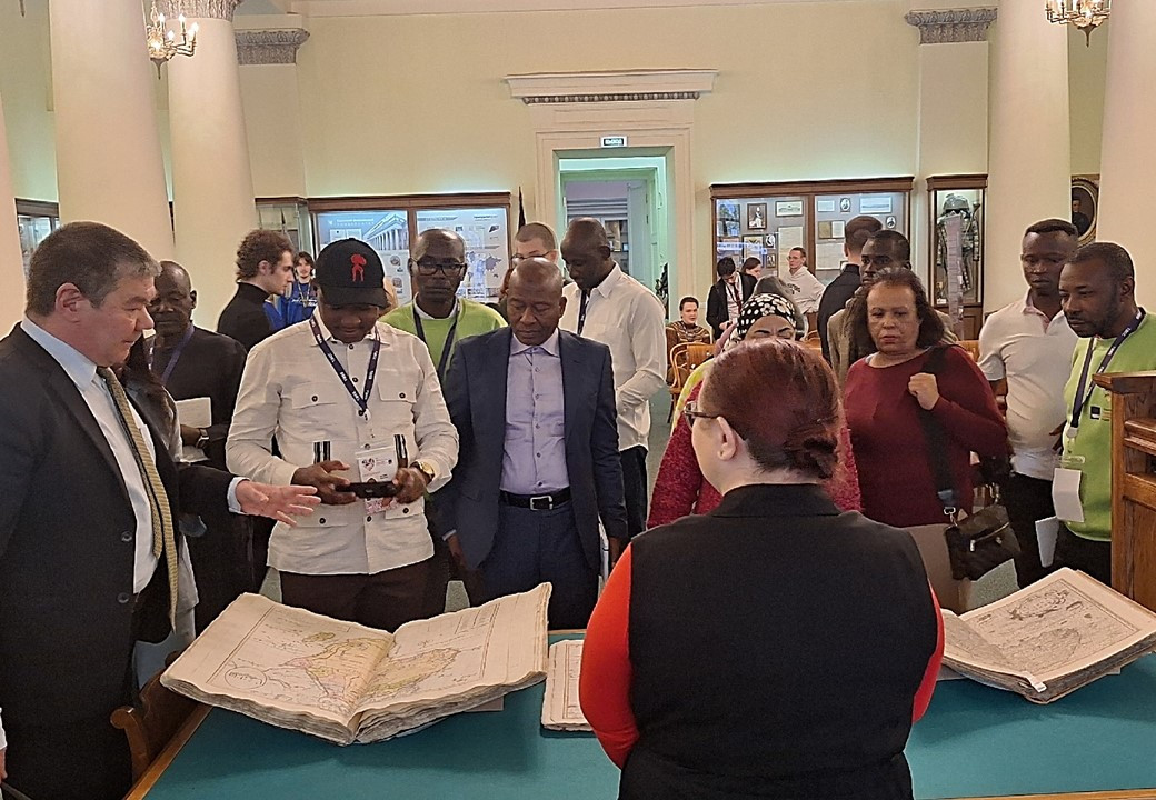 1 ,��������������