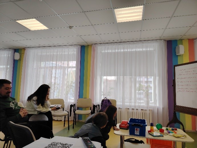 Родительский практикум:Ключевые темы поддержки игры у детей с аутизмом Родительский практикум:Ключевые темы поддержки игры у детей с аутизмом