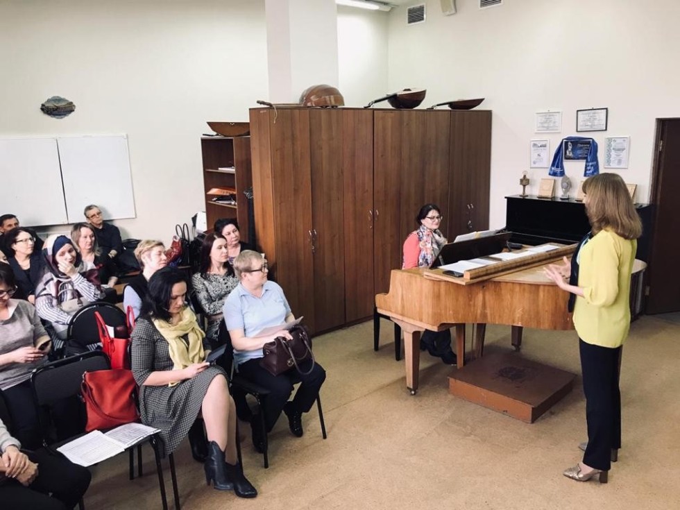 ПРОФЕССИОНАЛЬНЫЙ ПЕРЕКРЕСТОК: ОПЫТ И ТВОРЧЕСТВО ПРОФЕССИОНАЛЬНЫЙ ПЕРЕКРЕСТОК: ОПЫТ И ТВОРЧЕСТВО