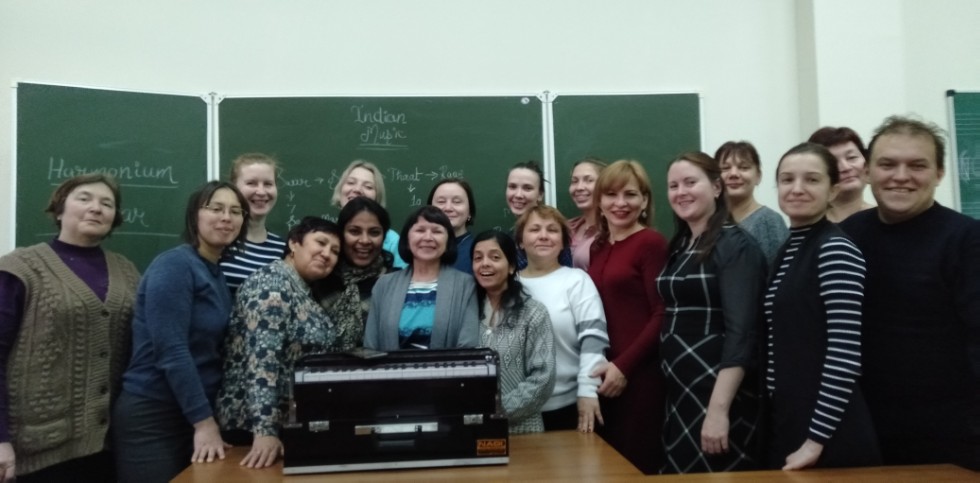 Мастер-классы по индийскому искусству Мастер-классы по индийскому искусству