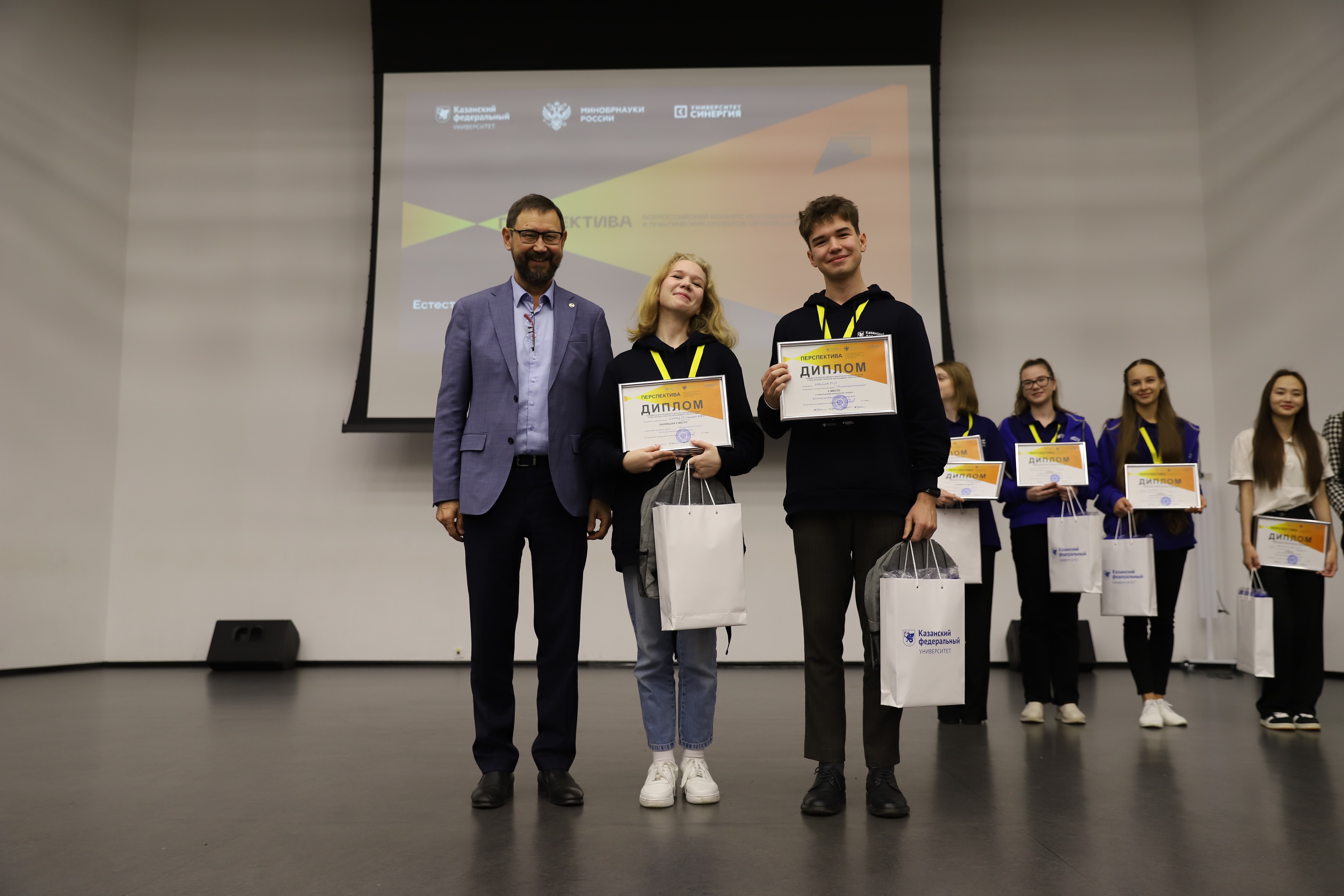 ����������� ������� ���� IT-����� ��� � ��������� ������� �� �������� '�����������'!