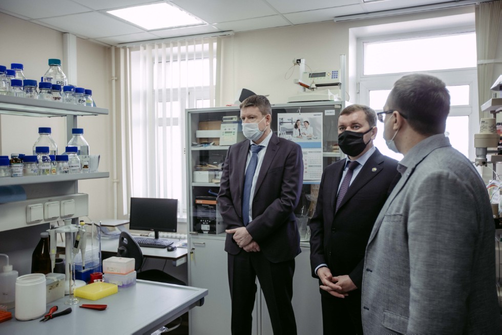 Kazan University toured by Minister of Agriculture and Food of Tatarstan Marat Zyabbarov Kazan University toured by Minister of Agriculture and Food of Tatarstan Marat Zyabbarov