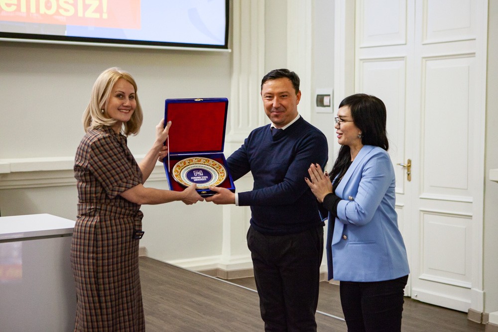 Преподаватели ФерГУ проходят курсы повышения квалификации в Елабужском институте КФУ Преподаватели ФерГУ проходят курсы повышения квалификации в Елабужском институте КФУ