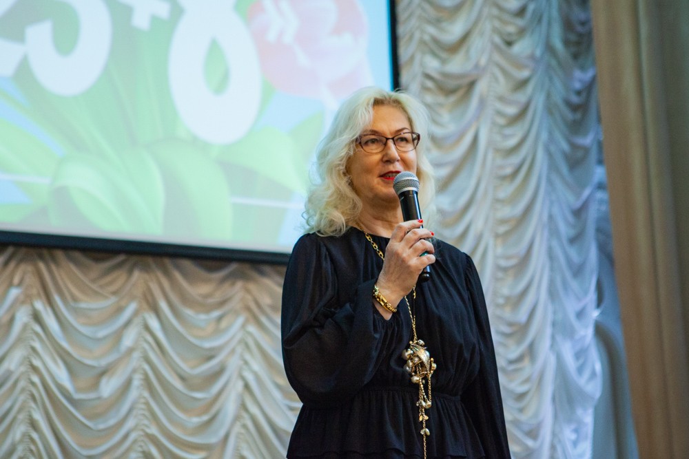 Праздничный концерт '23+8' прошел в Елабужском институте КФУ Праздничный концерт '23+8' прошел в Елабужском институте КФУ