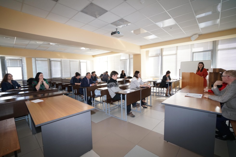 ���������� ��������� ������� ������ ��������� ���������-����������� ���� � �������� ������������