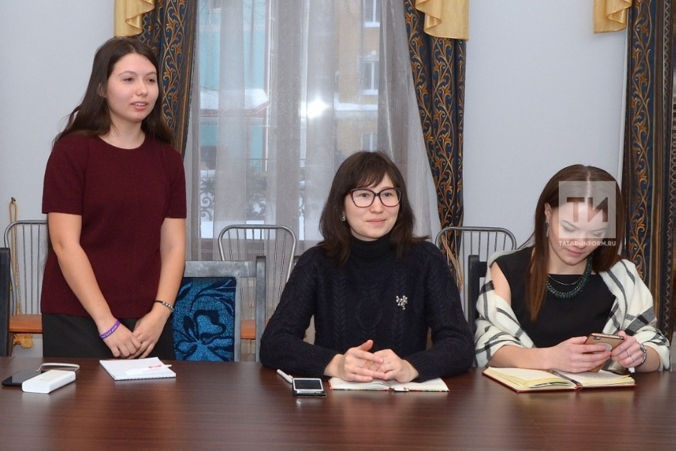 Ркаил Зәйдулла: 'Без гадирәк язганбыз...' Ркаил Зәйдулла: 'Без гадирәк язганбыз...'