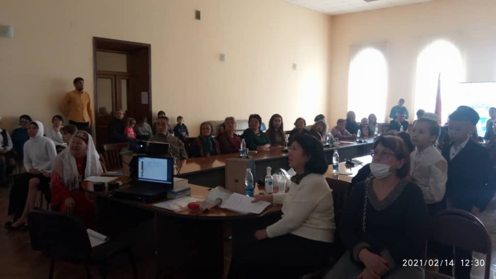 Бишкек шəһəрендəге Каюм Насыйри үзəгендə Муса Жəлилнең 115-еллыгына багышланган кичə үткəрелде Бишкек шəһəрендəге Каюм Насыйри үзəгендə Муса Жəлилнең 115-еллыгына багышланган кичə үткəрелде