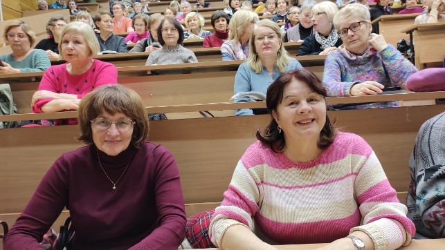 Слушатели Университета третьего возраста с большим интересом посещают лекции по истории Казани Слушатели Университета третьего возраста с большим интересом посещают лекции по истории Казани