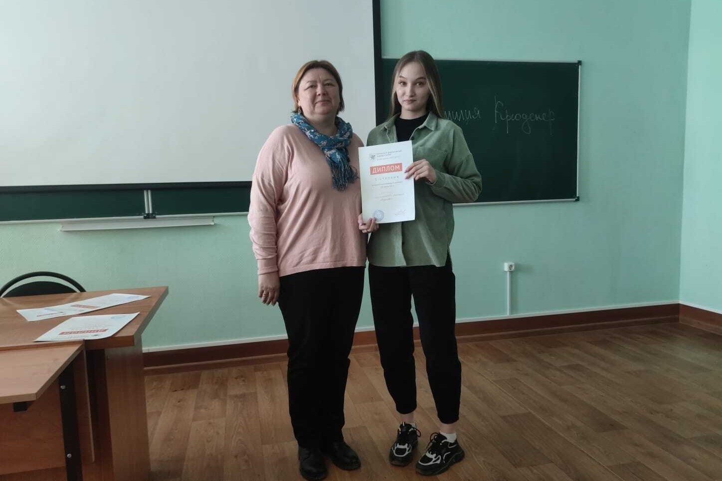 В Елабужском институте КФУ прошла весенняя сессия университетских олимпиад В Елабужском институте КФУ прошла весенняя сессия университетских олимпиад