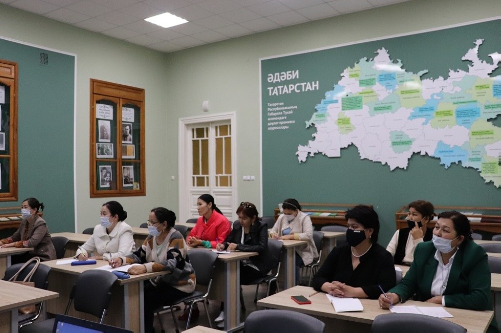 Курсы повышения квалификации проходят для профессорско-преподавательского состава из Ошского государственного университета