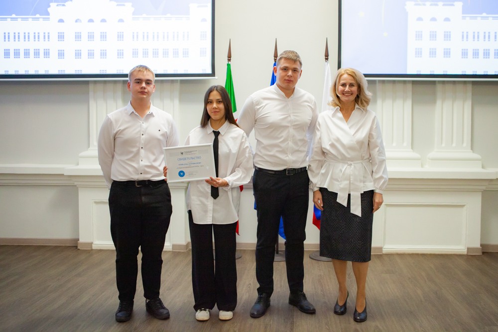 ���������� ������������� ��������� ������� ������, ������������ � 125-����� ����������� ���������