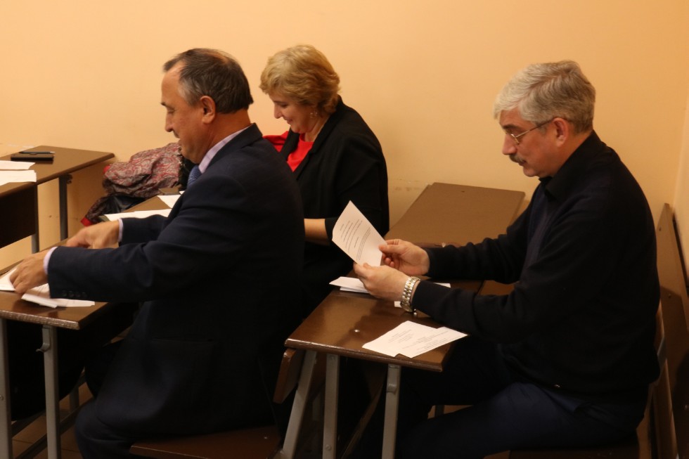 ������ ����� ����