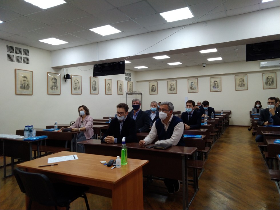 Семинар по программе магистратуры 'Геометрия и ее приложения' Семинар по программе магистратуры 'Геометрия и ее приложения'