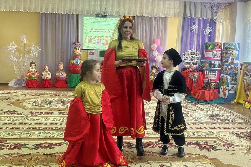 ������� ���������� IV ���������������� �������� '������ ������ ? ���������� ����!'