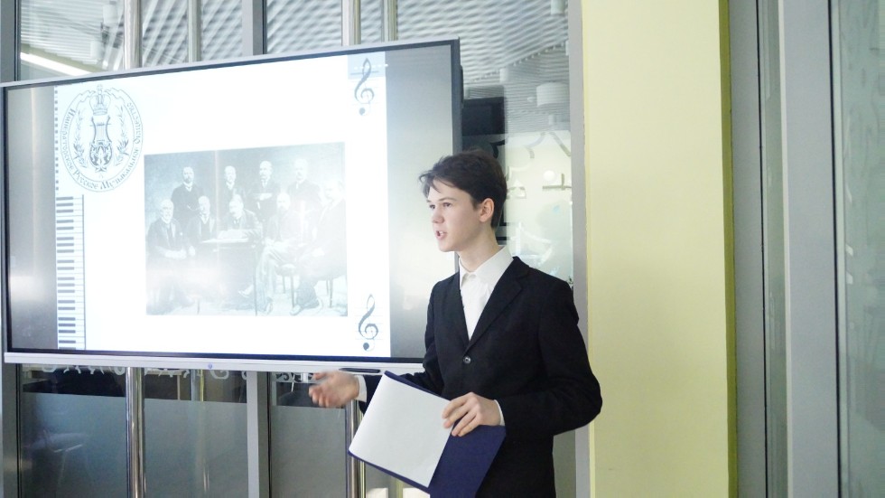 ДОСТОЙНАЯ СМЕНА ДОСТОЙНАЯ СМЕНА